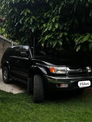TOYOTA HILUX SW4 3.0 4X4 8V TURBO DIESEL 4P MANUAL